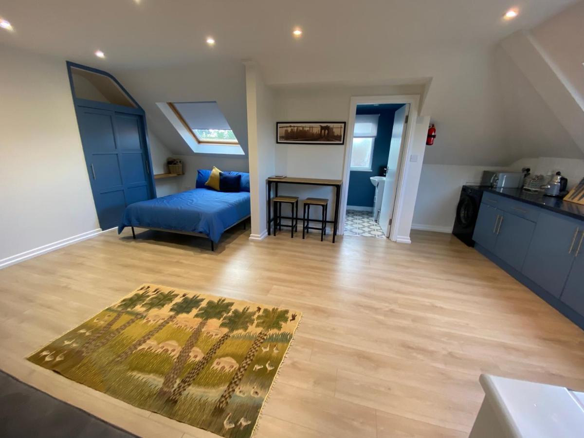 Lovely Spacious Loft Close To Train Station Worthing Exterior foto